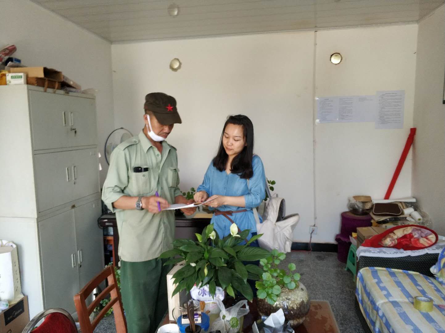 统计信息8开展入户走访 夯实数据基础 (1).jpg