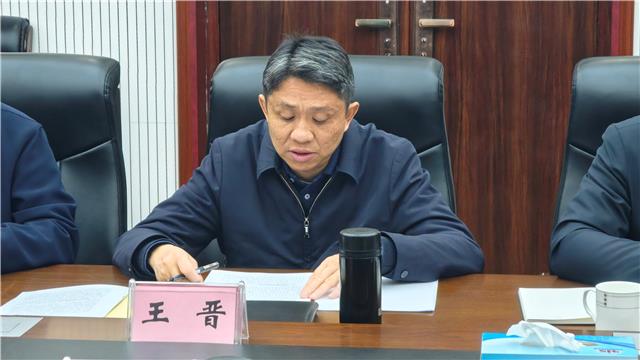 区委常委领导班子召开2025年度民主生活会