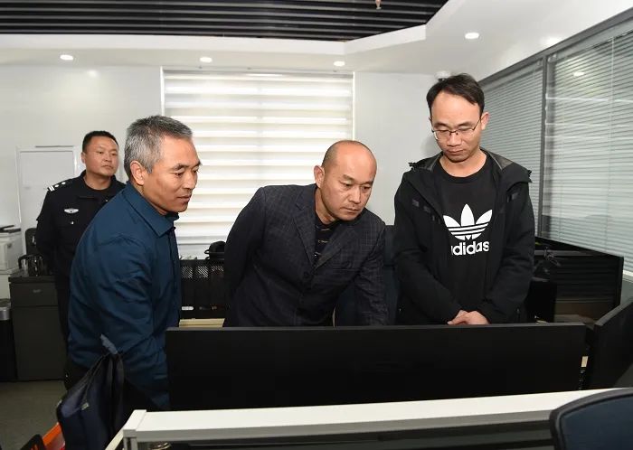 刘麟到玉溪市公安局江川分局调研指导工作