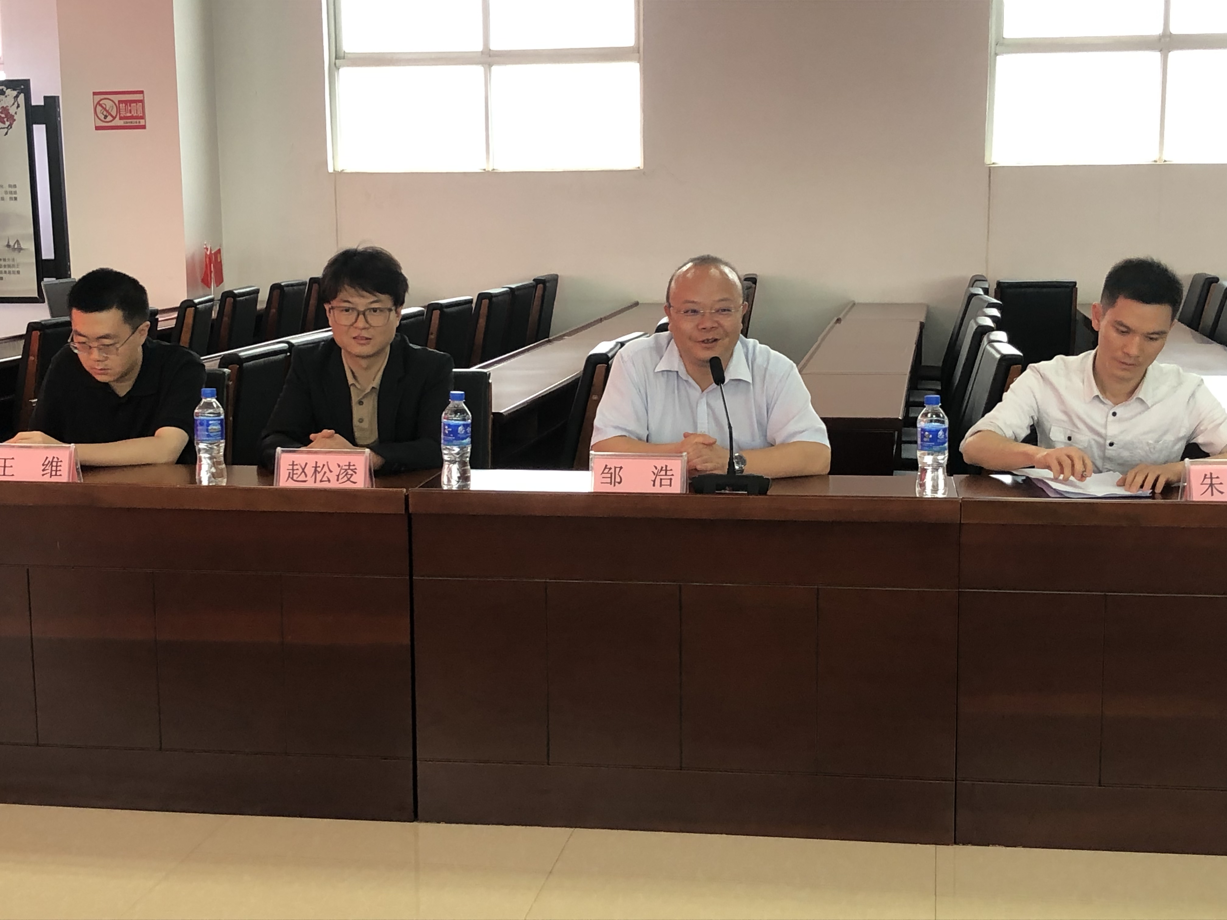 图片3.jpg 图片3.jpg