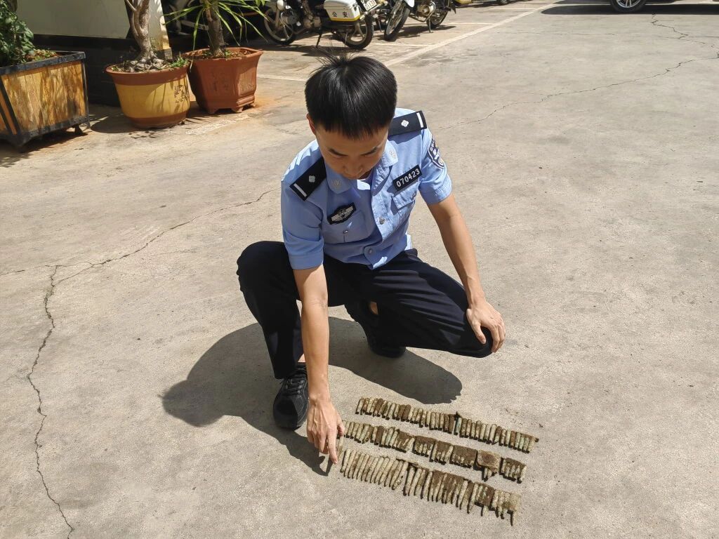 1.jpg